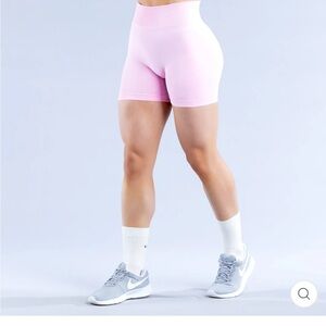 Dfyne Dynamic Shorts